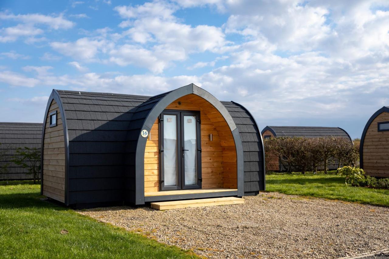 Camping Pods Hedley Wood Holiday Park Bridgerule Exterior photo